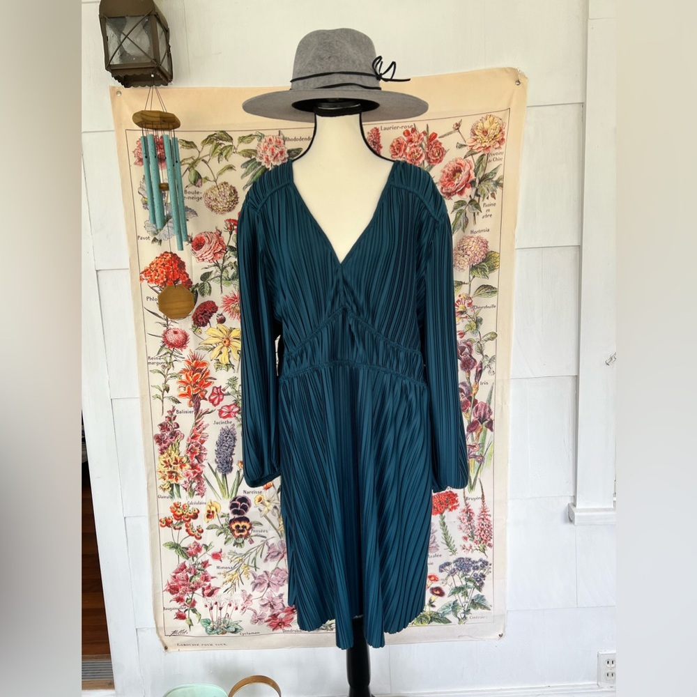 COPY - Dex Plus dress. Size 1x. Tory Allover pleated V neck. Deep Teal. Above t…